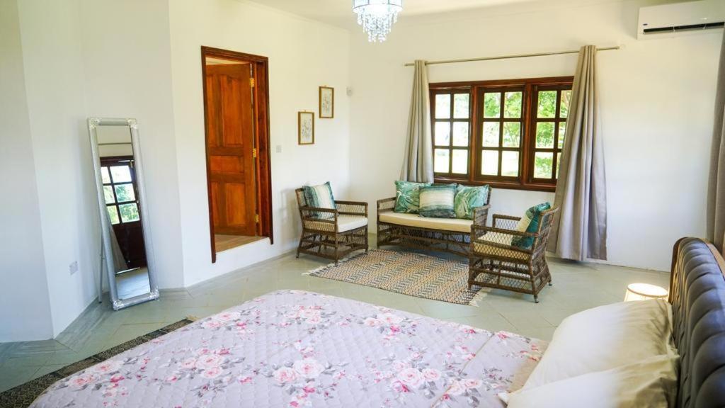 Ogumka, Self Catering , Beoliere, Mahe Ξενοδοχείο Victoria Εξωτερικό φωτογραφία